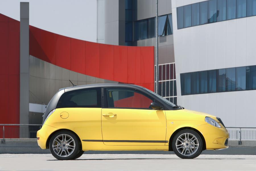  Lancia Ypsilon Sport by MomoDesign (843) 2007 года  (фото 3 из 69)